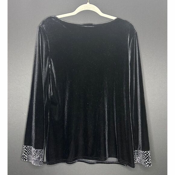 Women's Vintage Black Velvet Boat Neck Pendant Animal Print Holiday NYE Blouse - Picture 2 of 6
